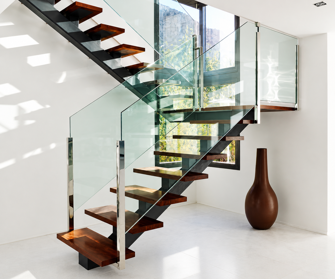 Floating glass stair balustrade in Vaucluse